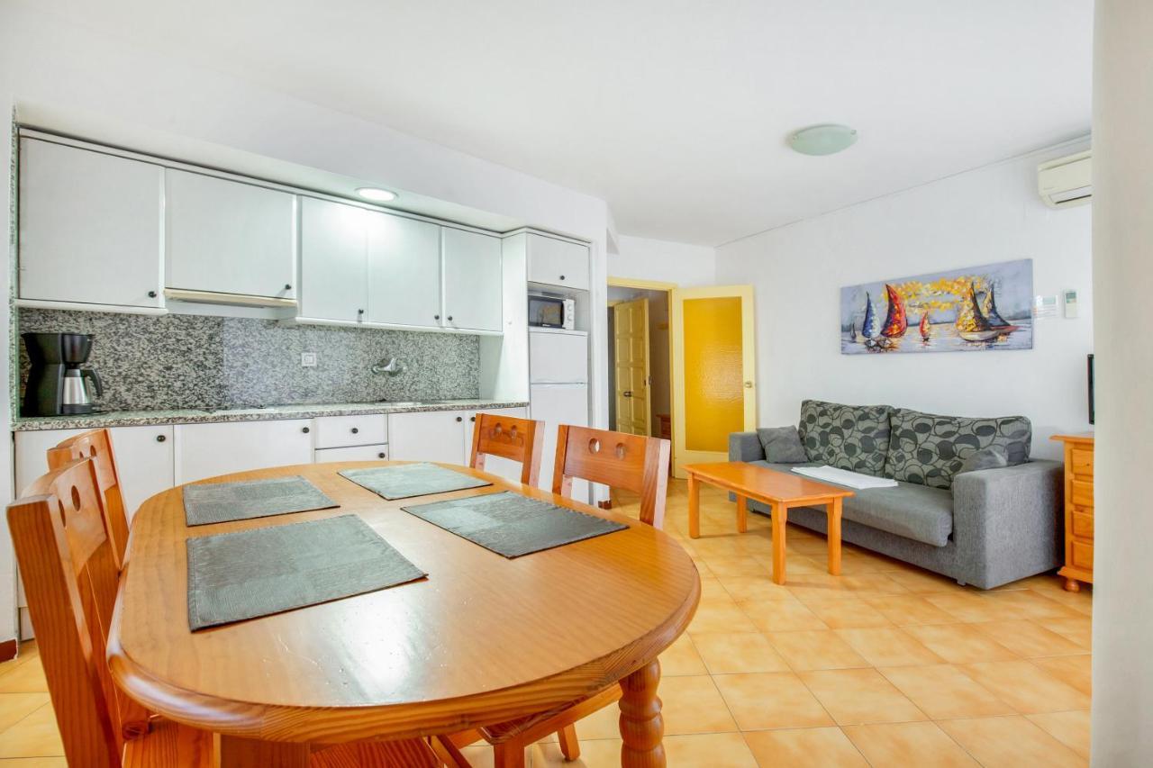 Apartaments Palamos - Pal Beach Екстер'єр фото